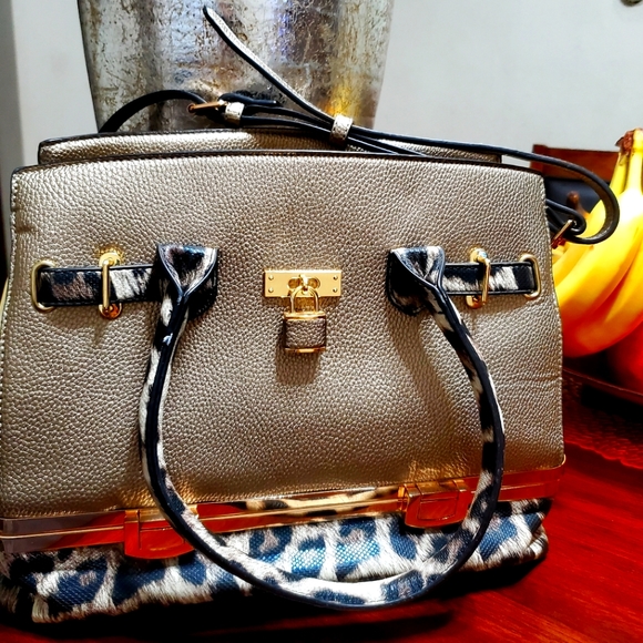 LEOPARD 🐆 PRINT BAG 👝 - Picture 1 of 6